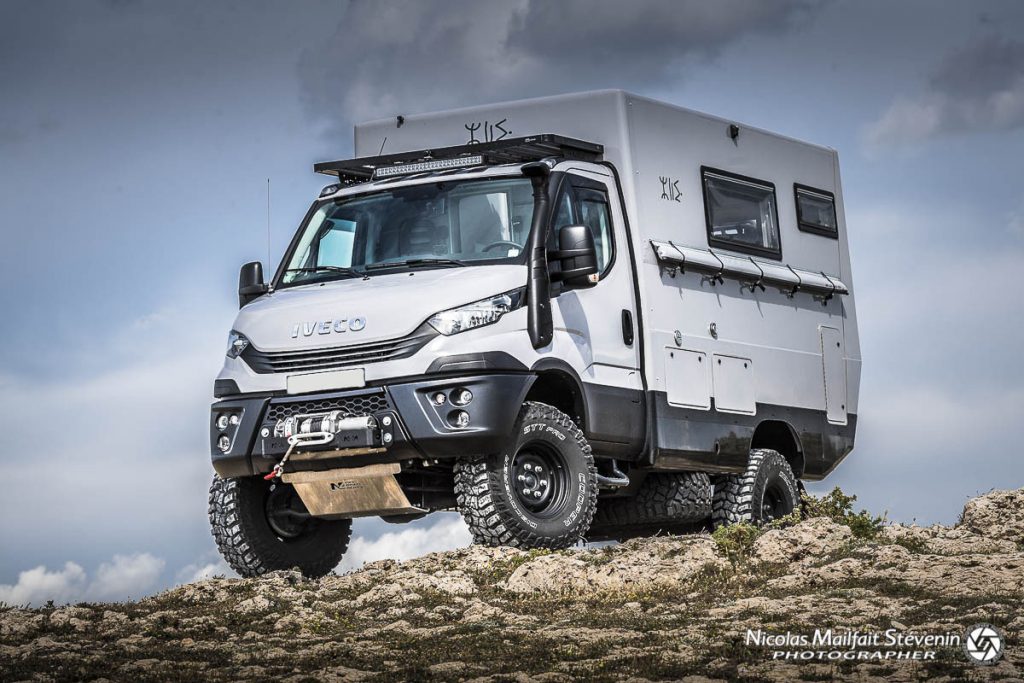 Cellule-Azalai-Truck-sur-Iveco-Daily-4x4.jpg